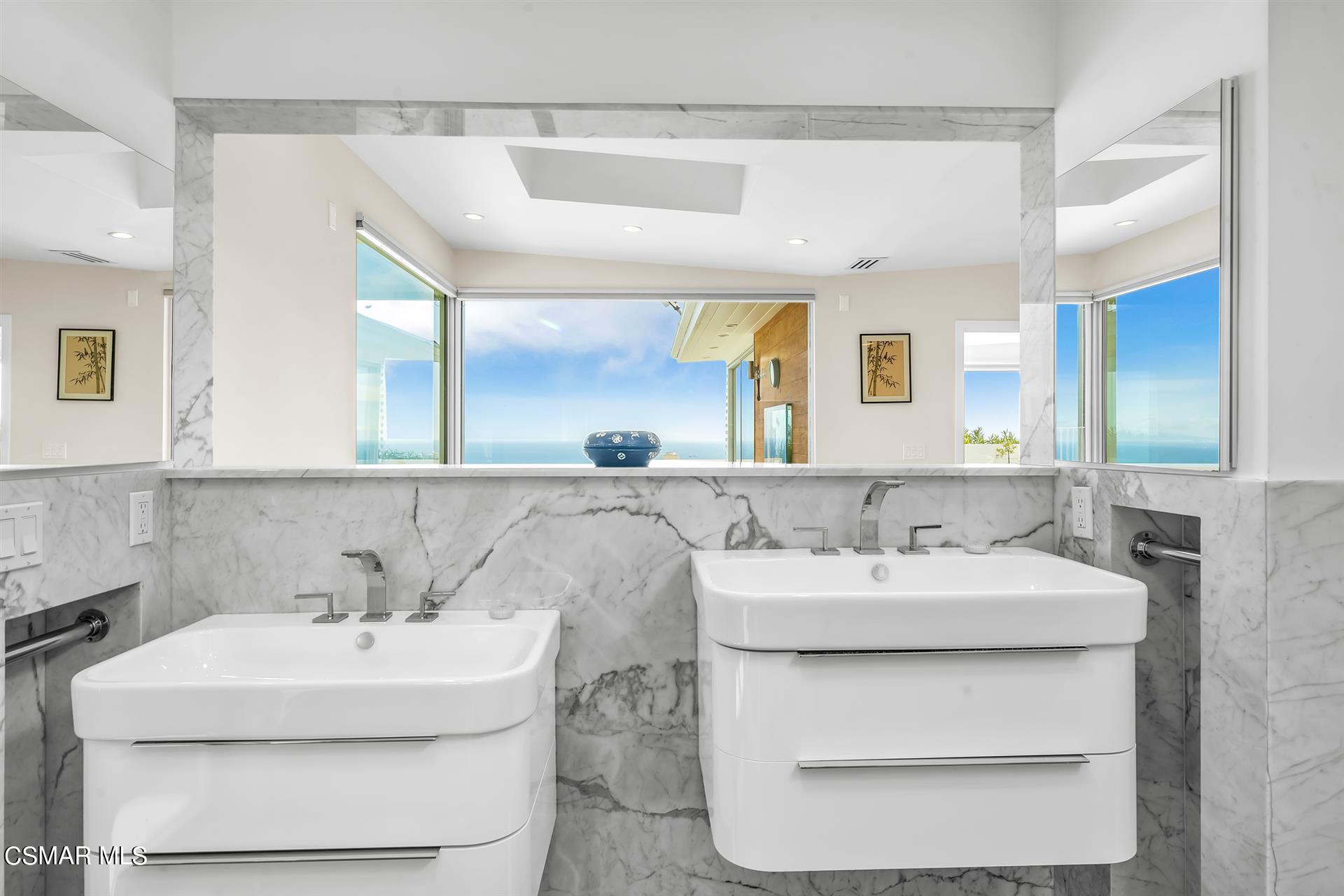 3424 Shoreheights Drive