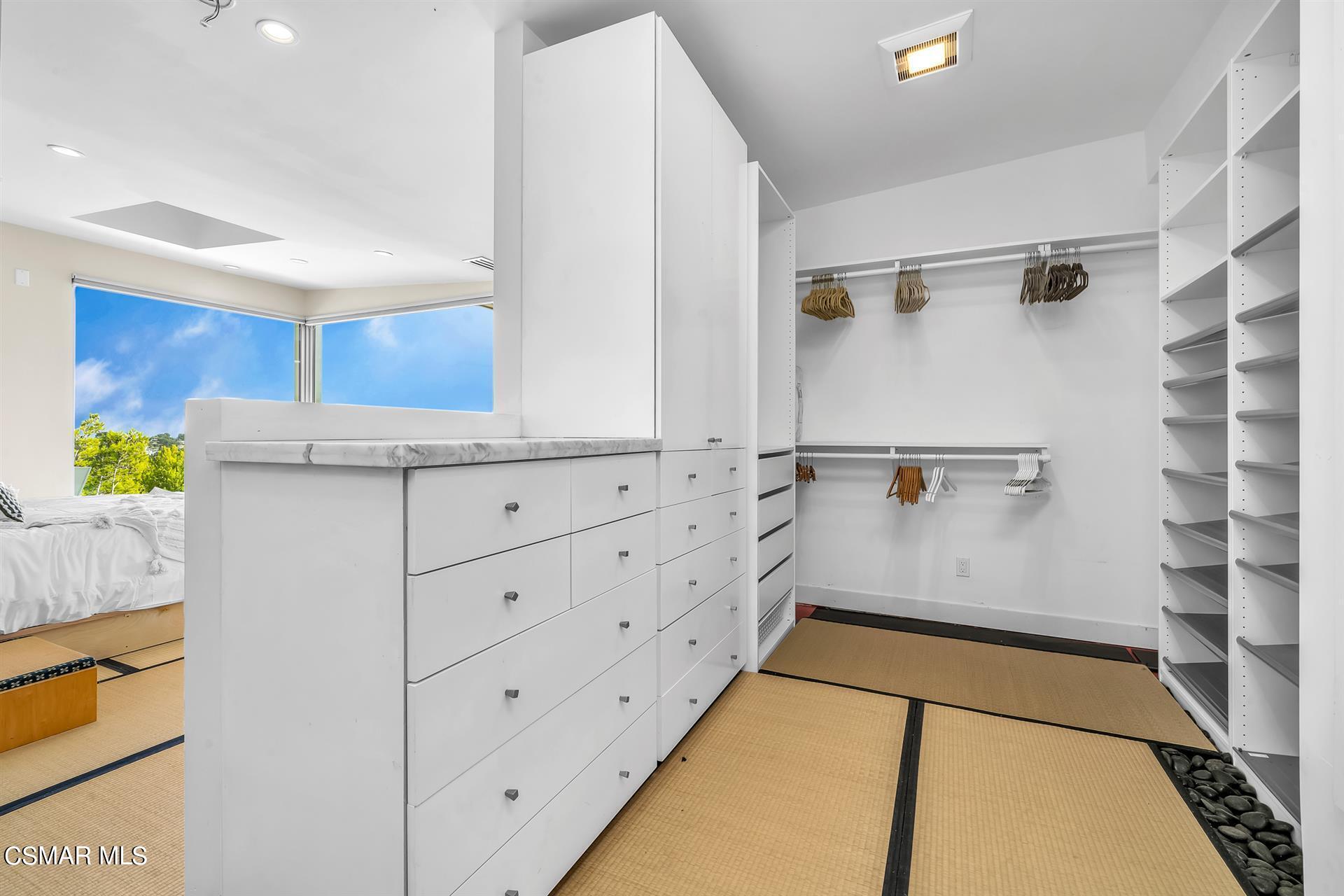 3424 Shoreheights Drive