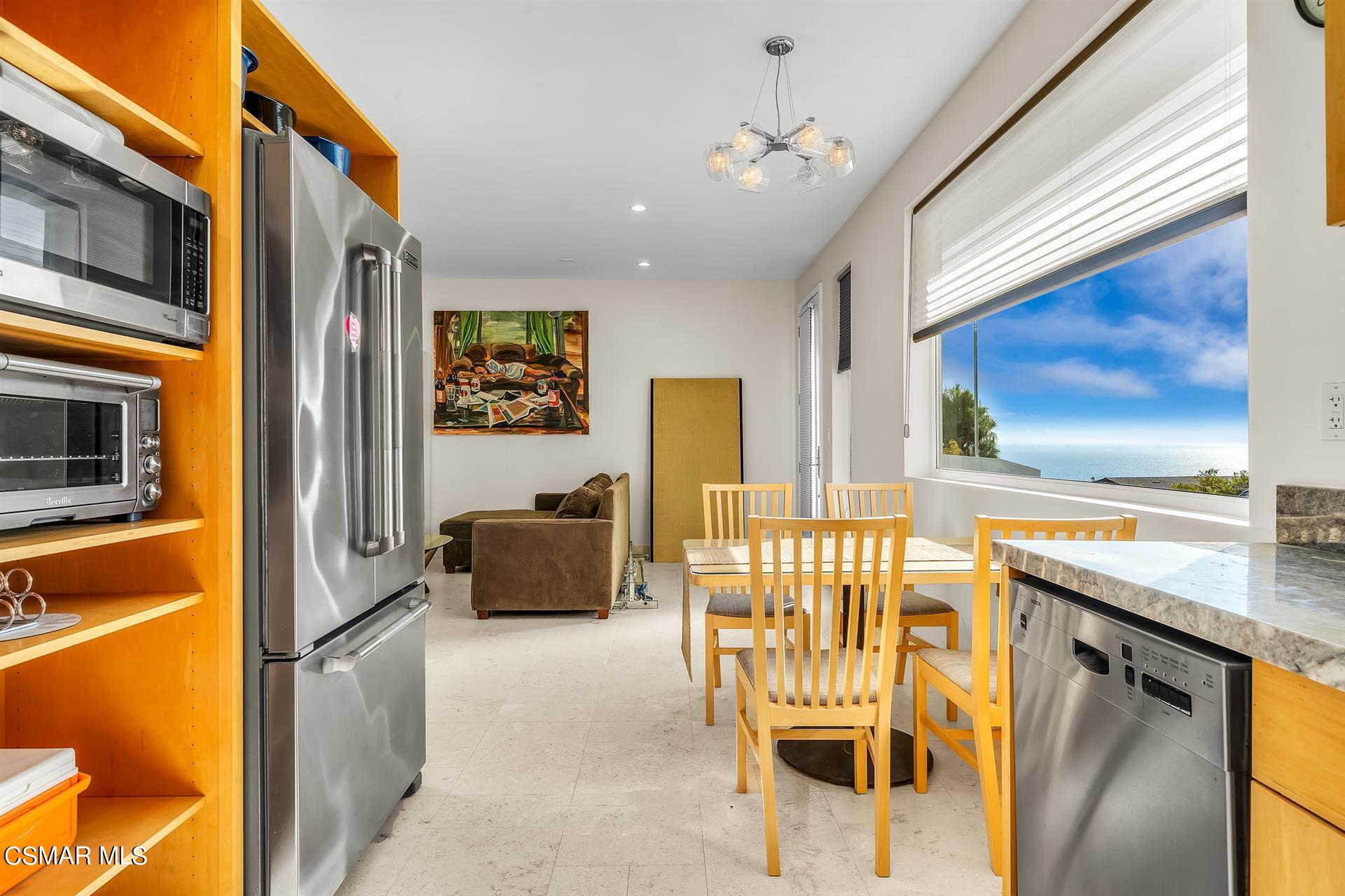 3424 Shoreheights Drive