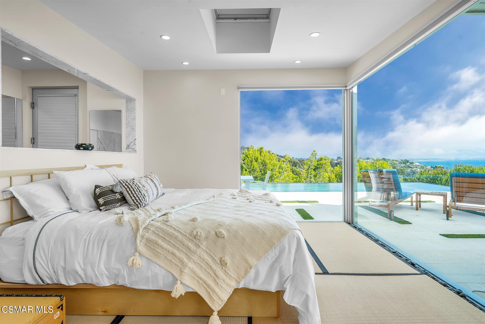 3424 Shoreheights Drive