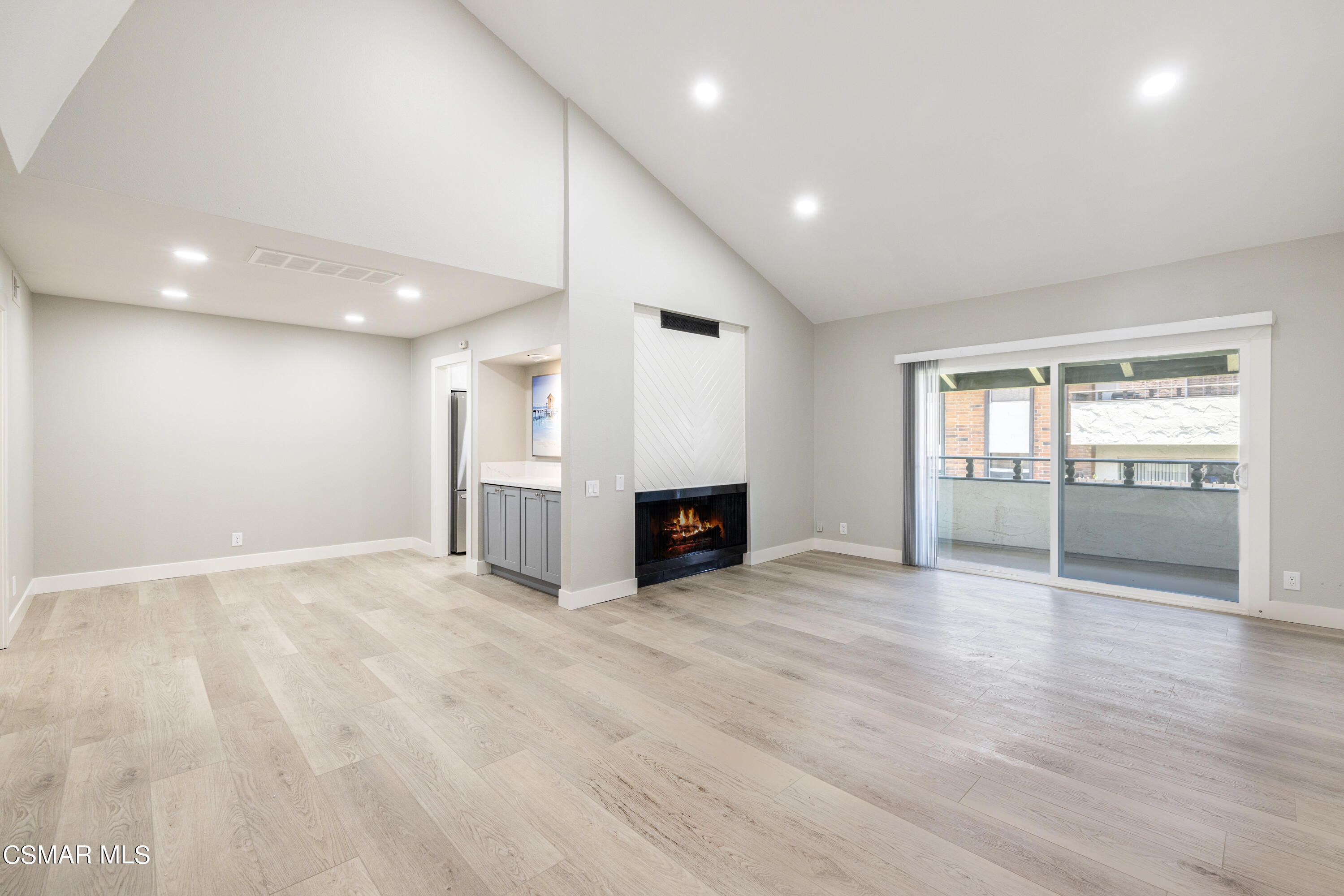 31535 Lindero Canyon Road, 11