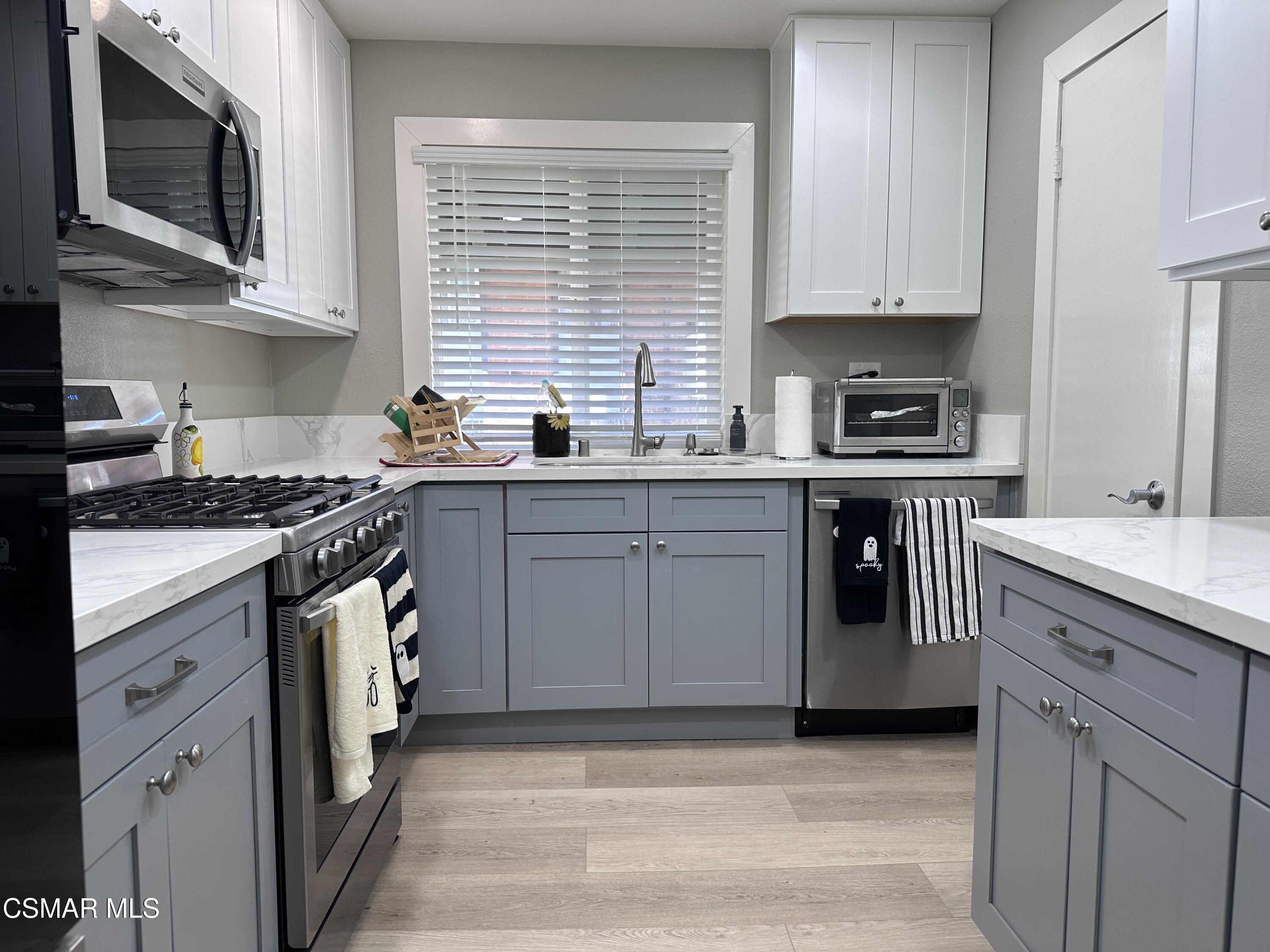 31535 Lindero Canyon Road, 11