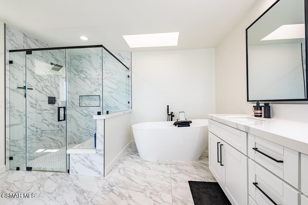 1725 Royal Saint George Drive, Westlake Village