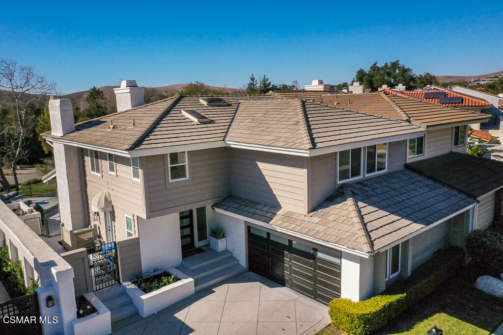 1725 Royal Saint George Drive, Westlake Village