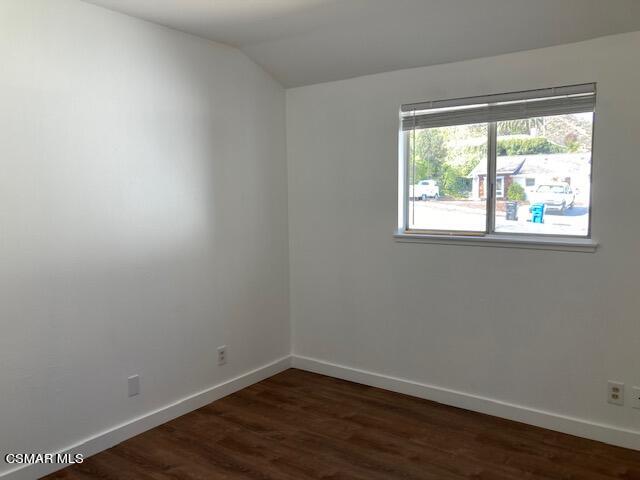 3916 Buckthorn Court