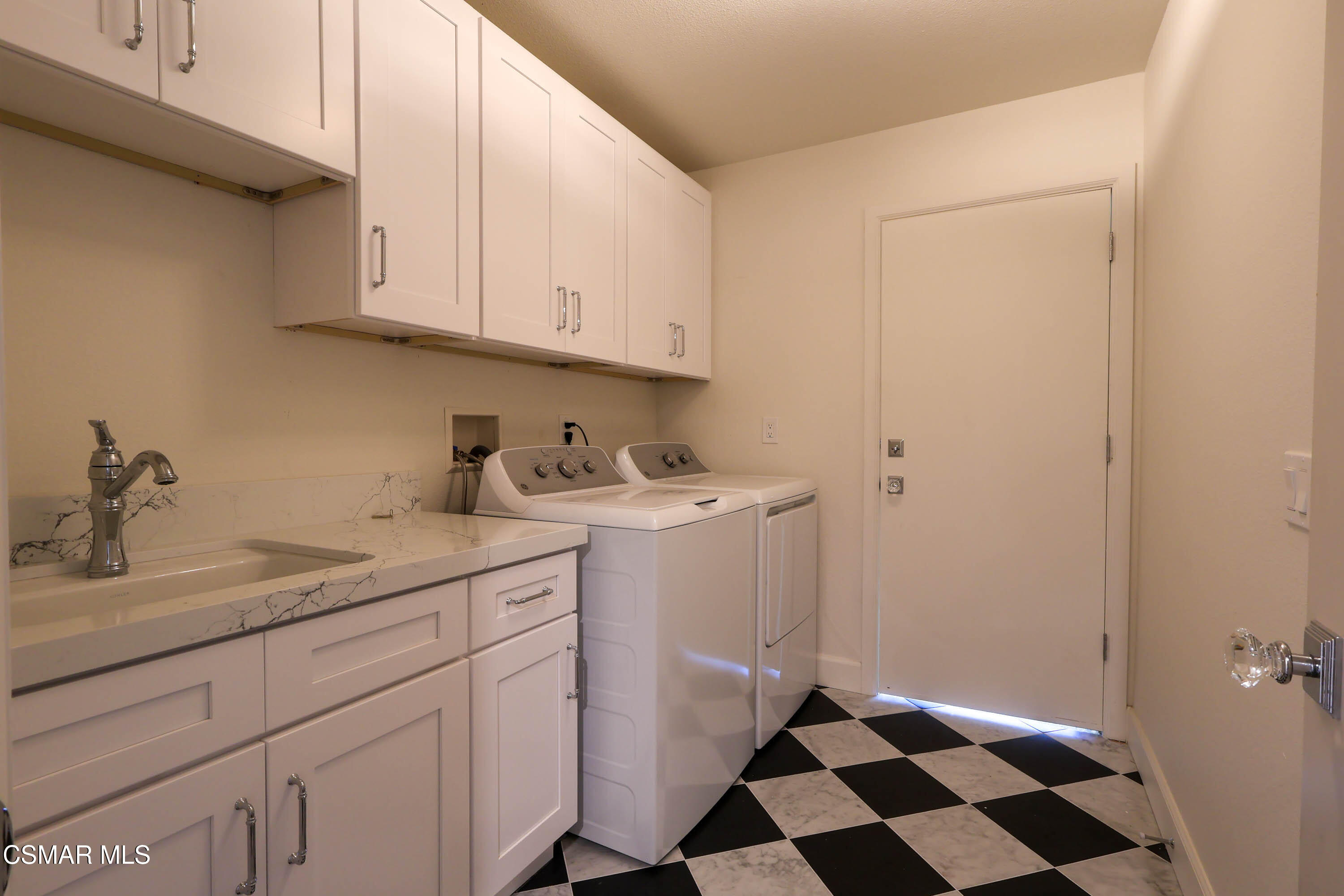 3008 Shadow Brook Lane