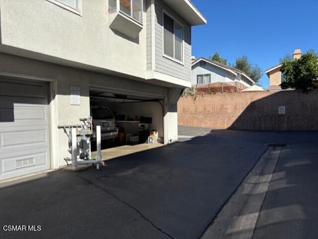 7430 Corbin Avenue, 19 19