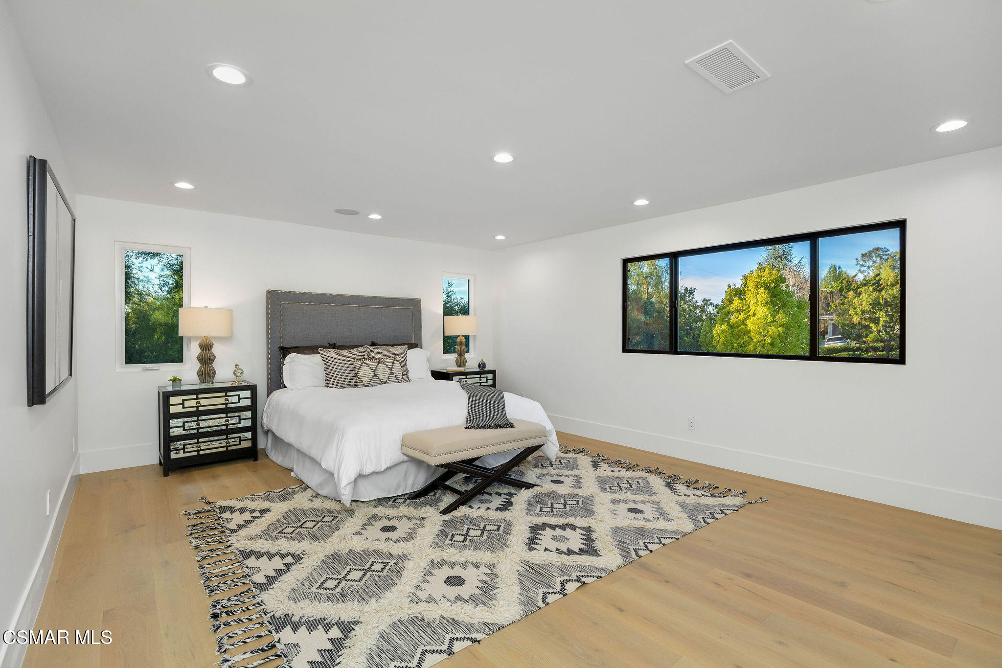 1324 La Granada Drive