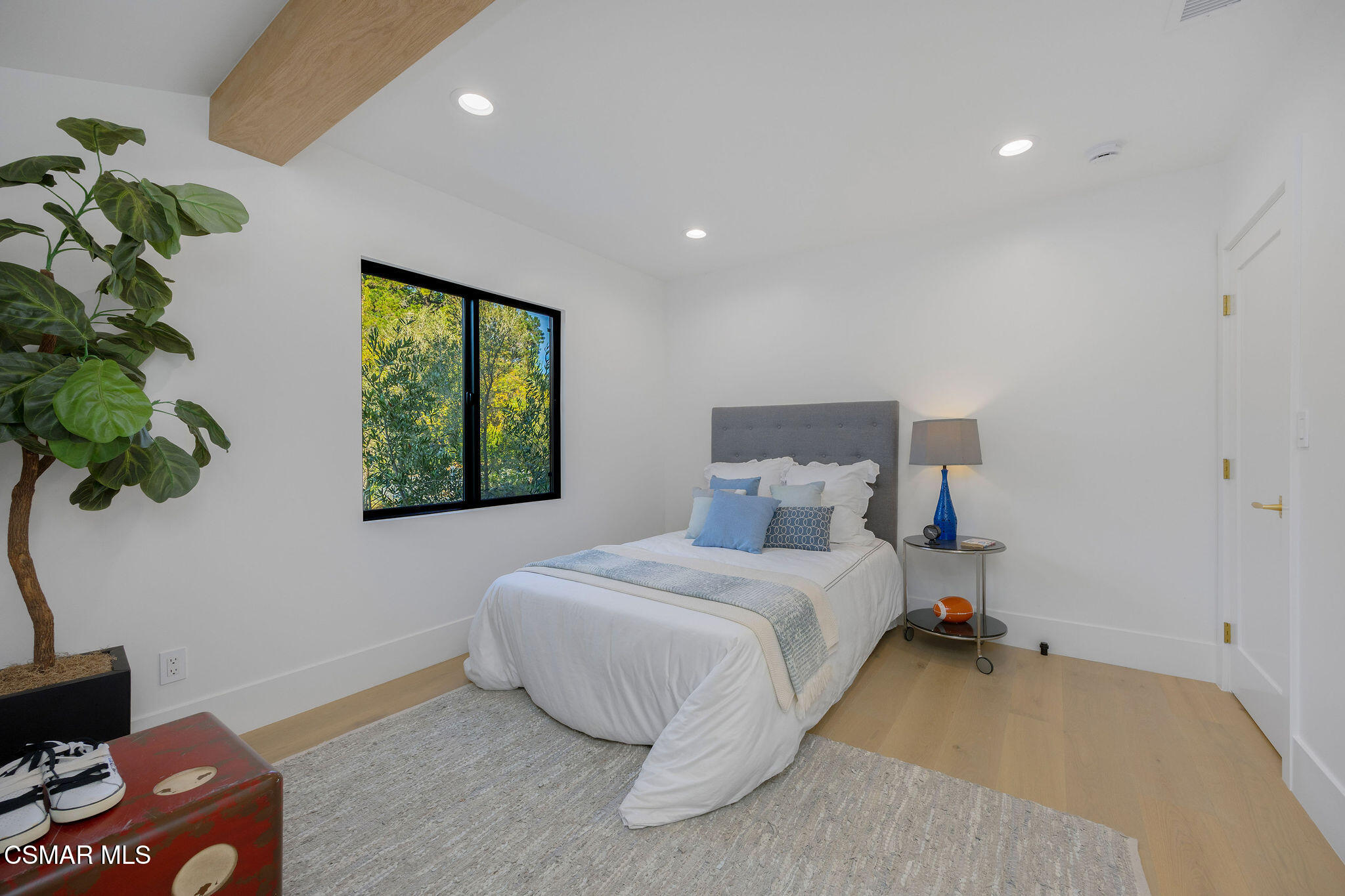 1324 La Granada Drive