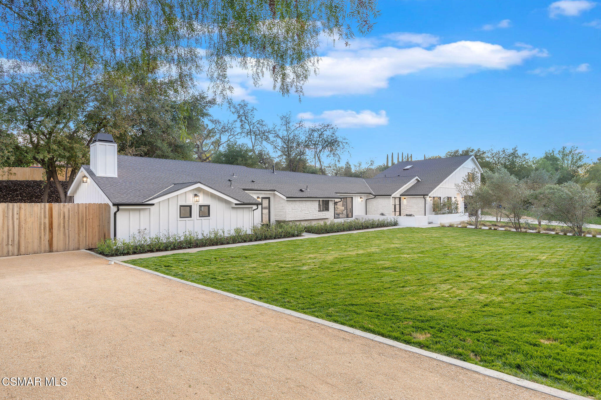 1324 La Granada Drive