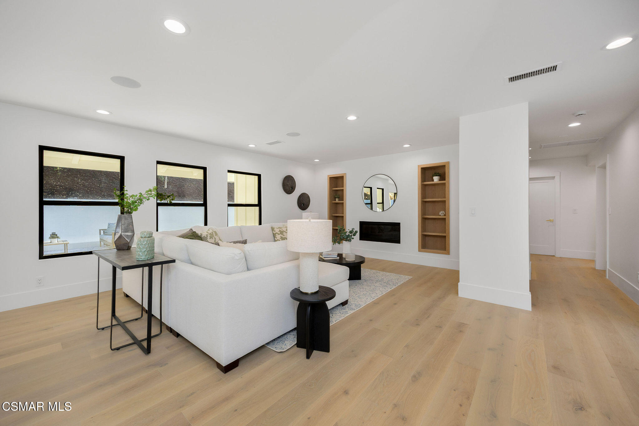 1324 La Granada Drive