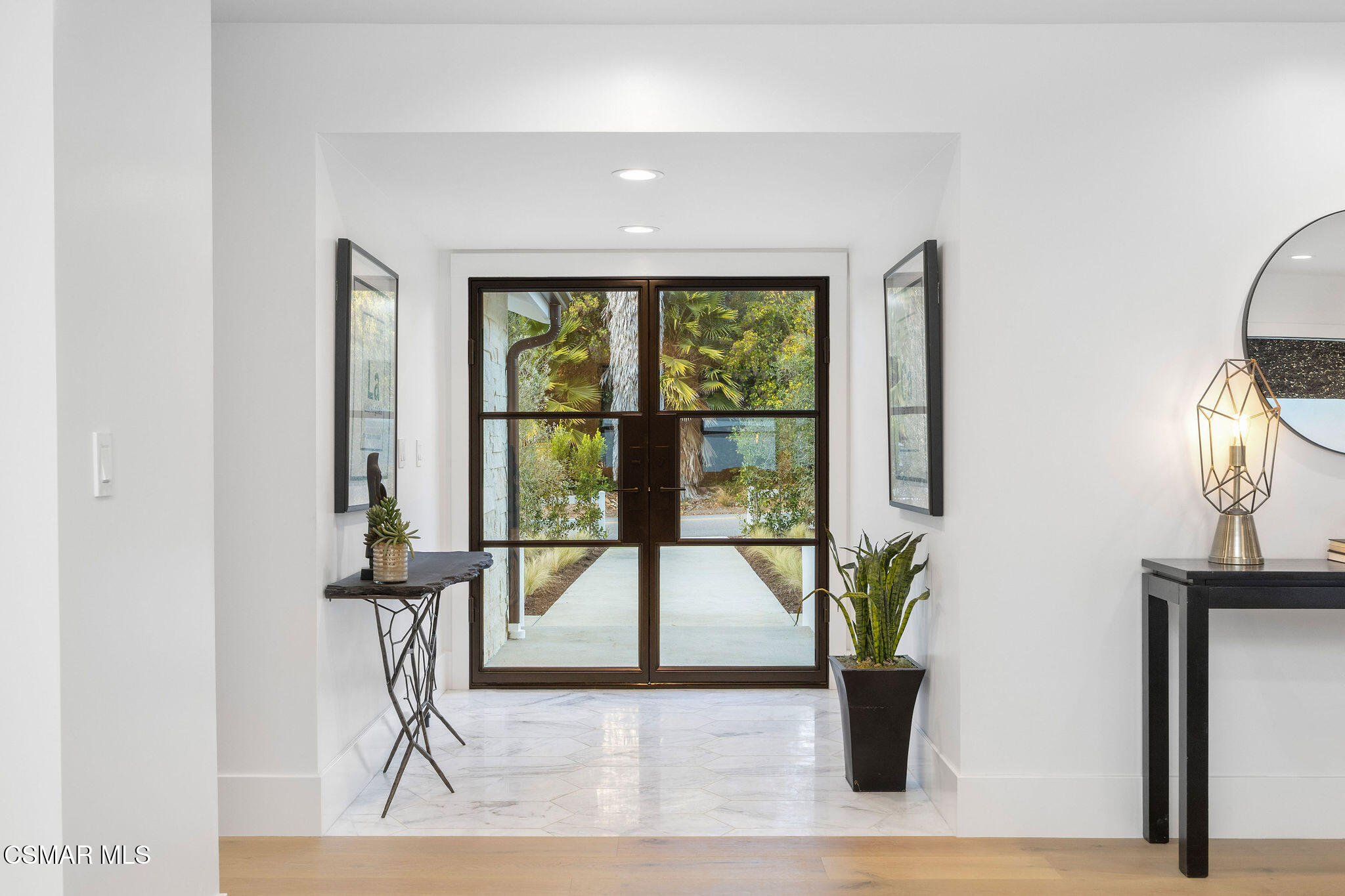 1324 La Granada Drive