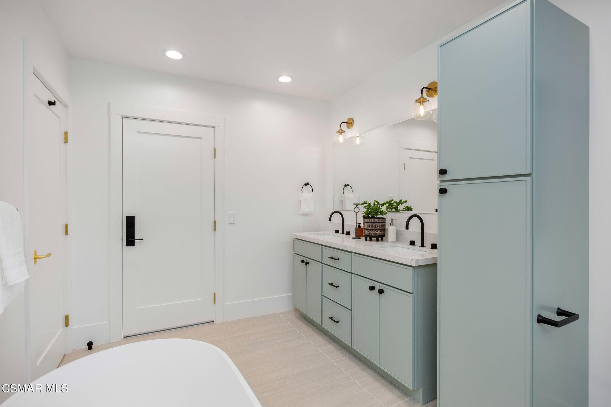 1324 La Granada Drive