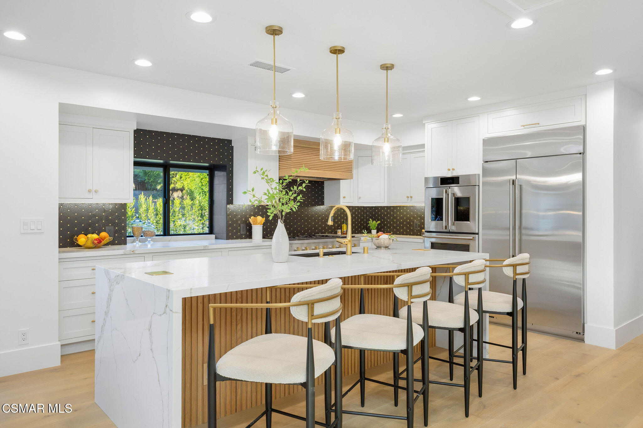 1324 La Granada Drive