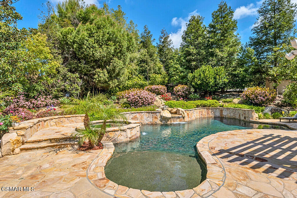 1687 Castlebridge Court