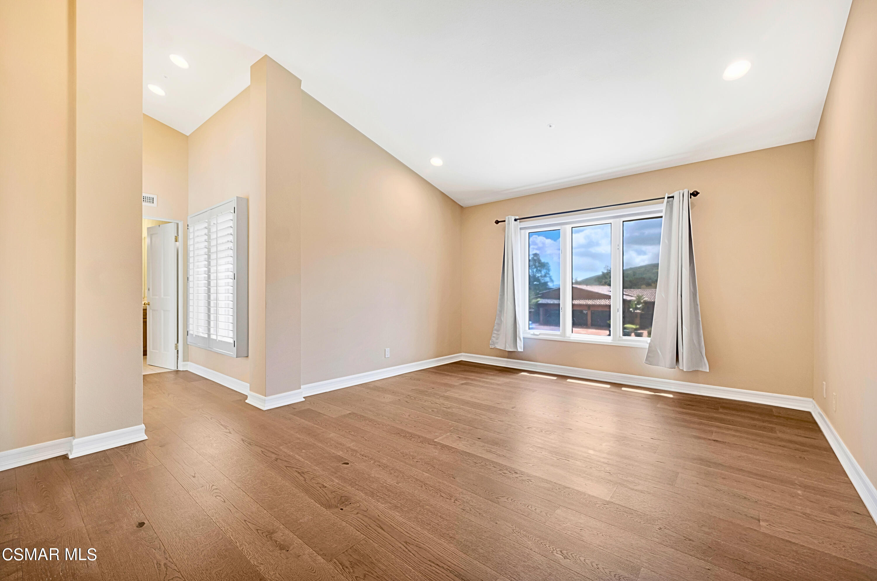 1687 Castlebridge Court