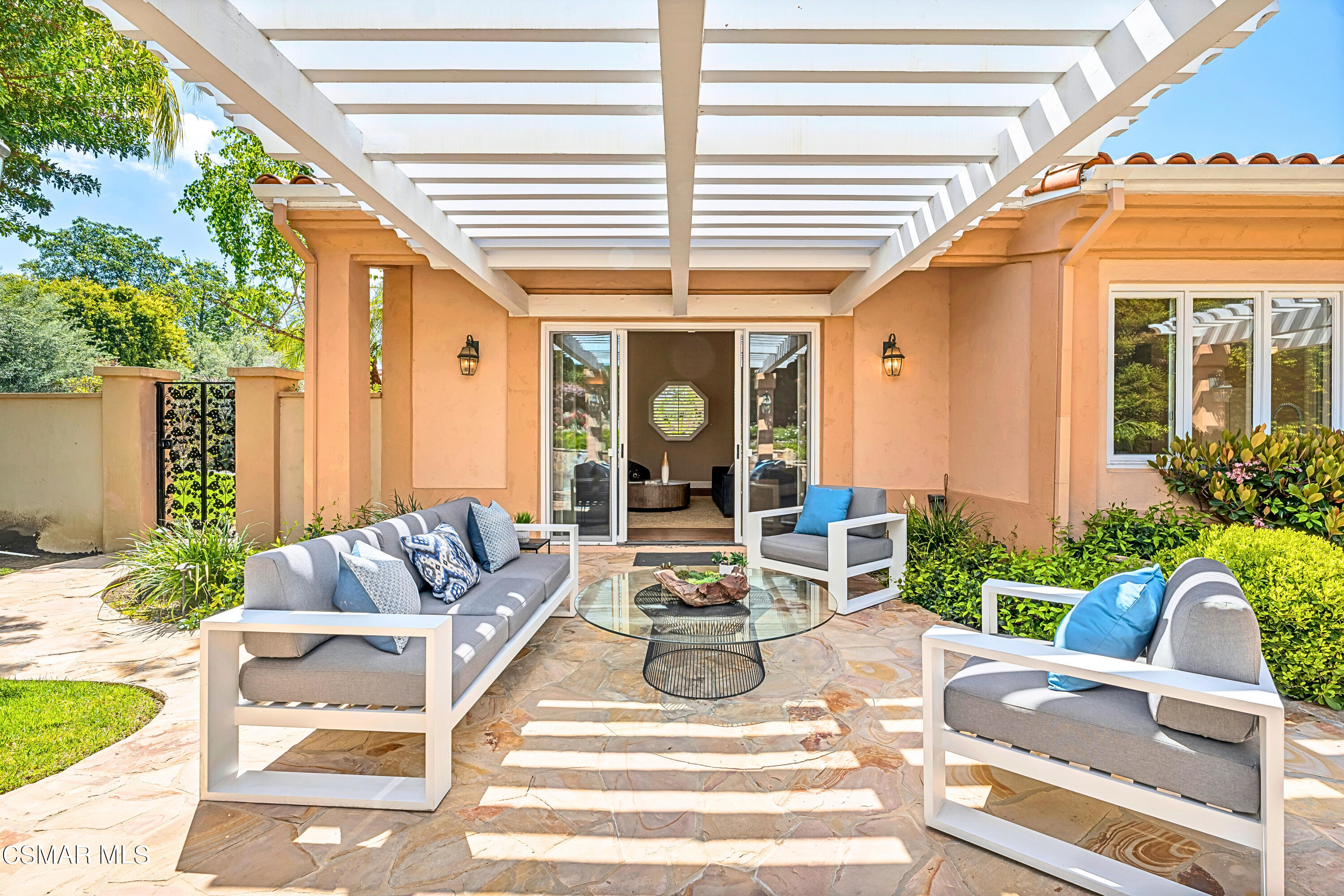 1687 Castlebridge Court