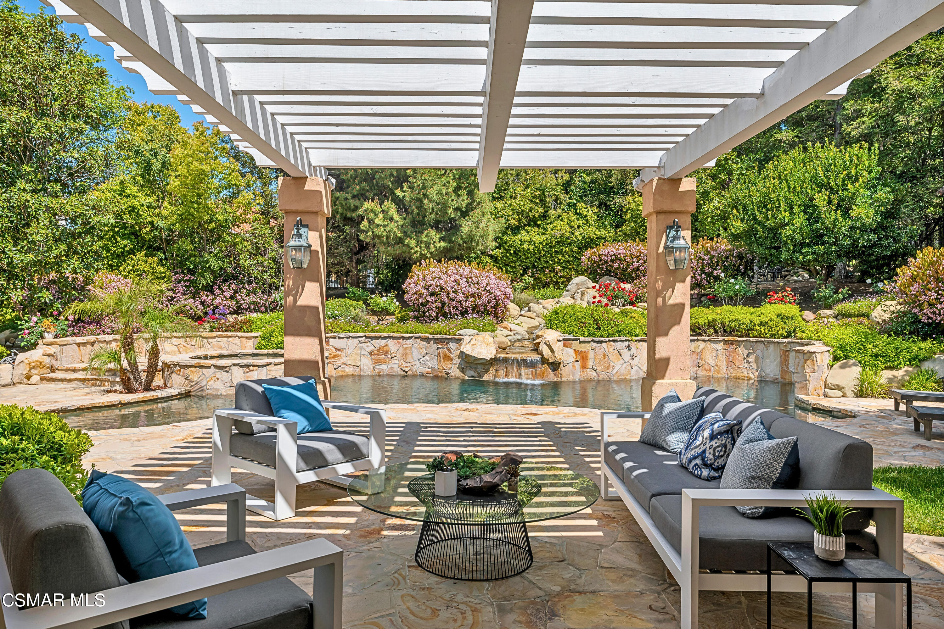 1687 Castlebridge Court