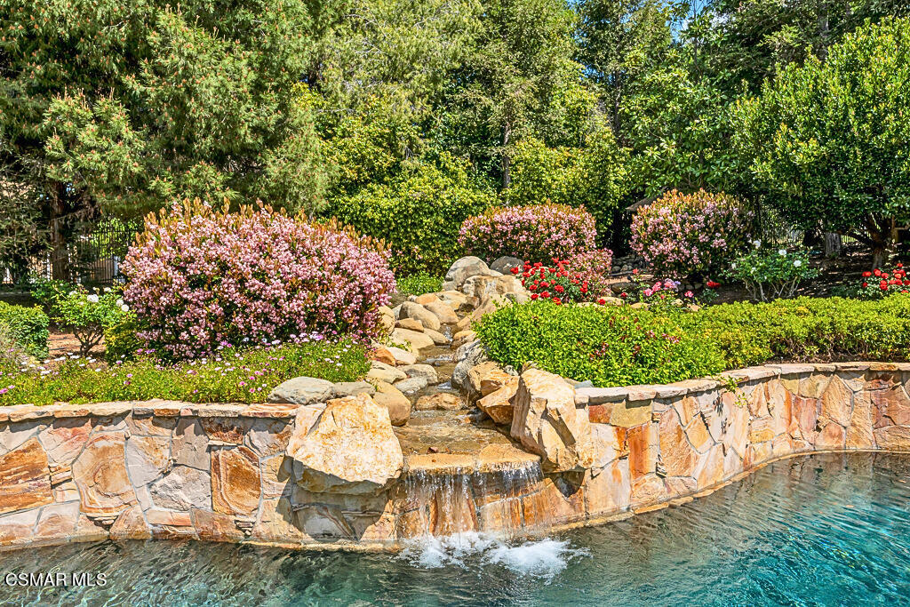 1687 Castlebridge Court