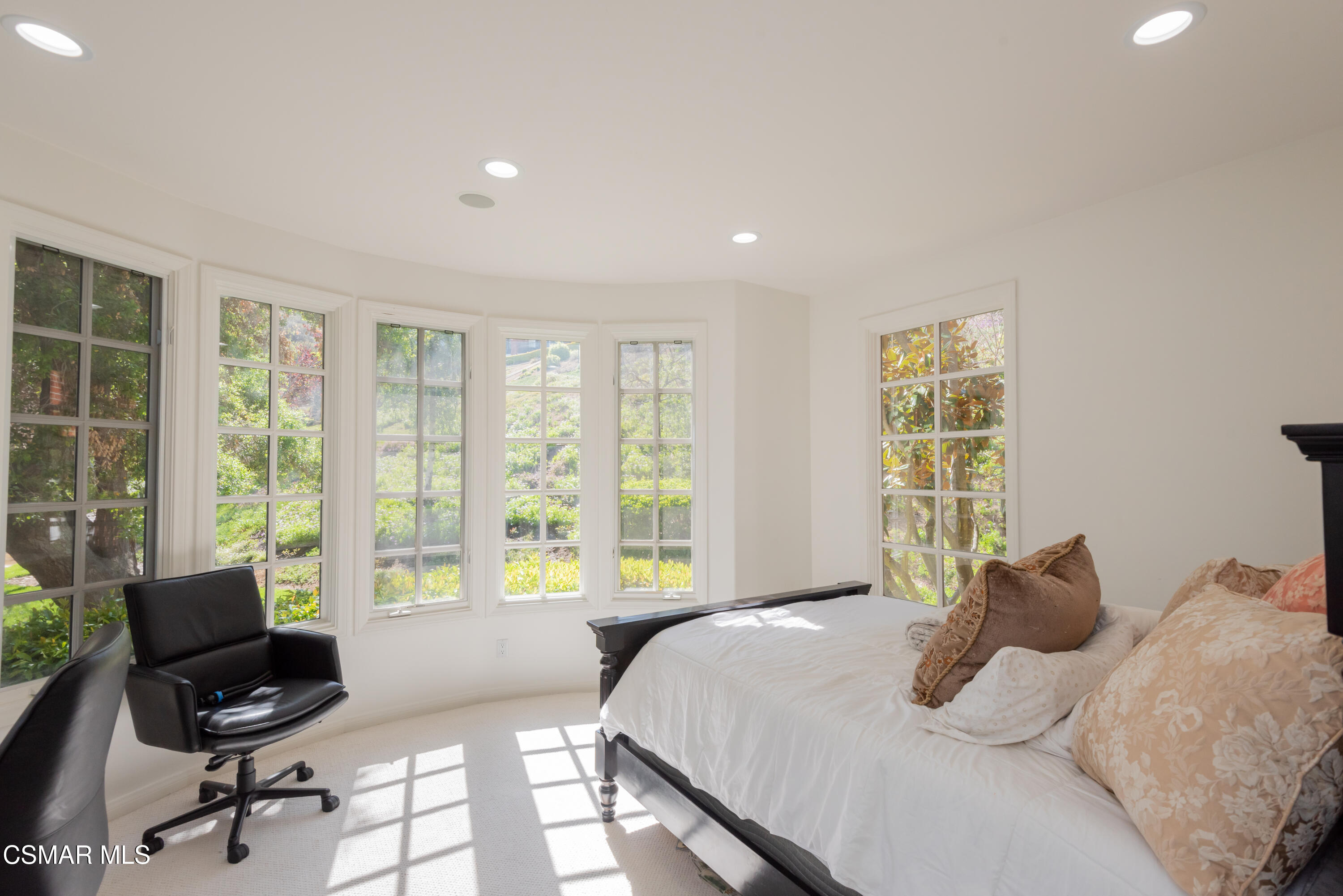 2443 Swanfield Court