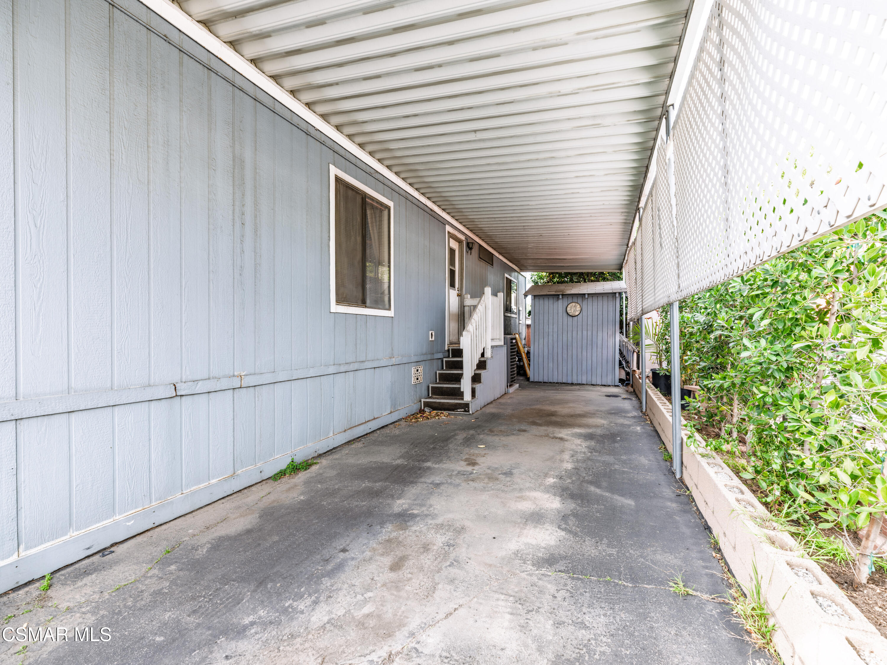 12401 Filmore Street, 731