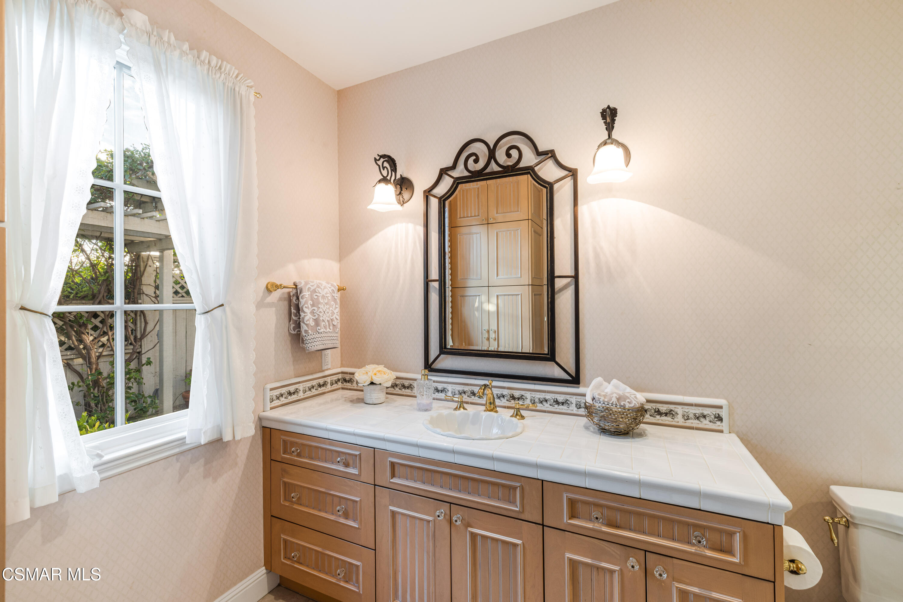 4287 Skywalker Drive