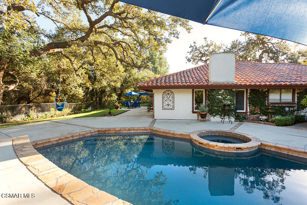 4090 Cresthaven Drive