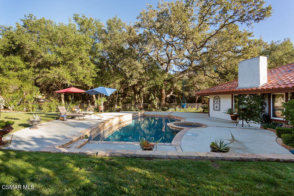 4090 Cresthaven Drive