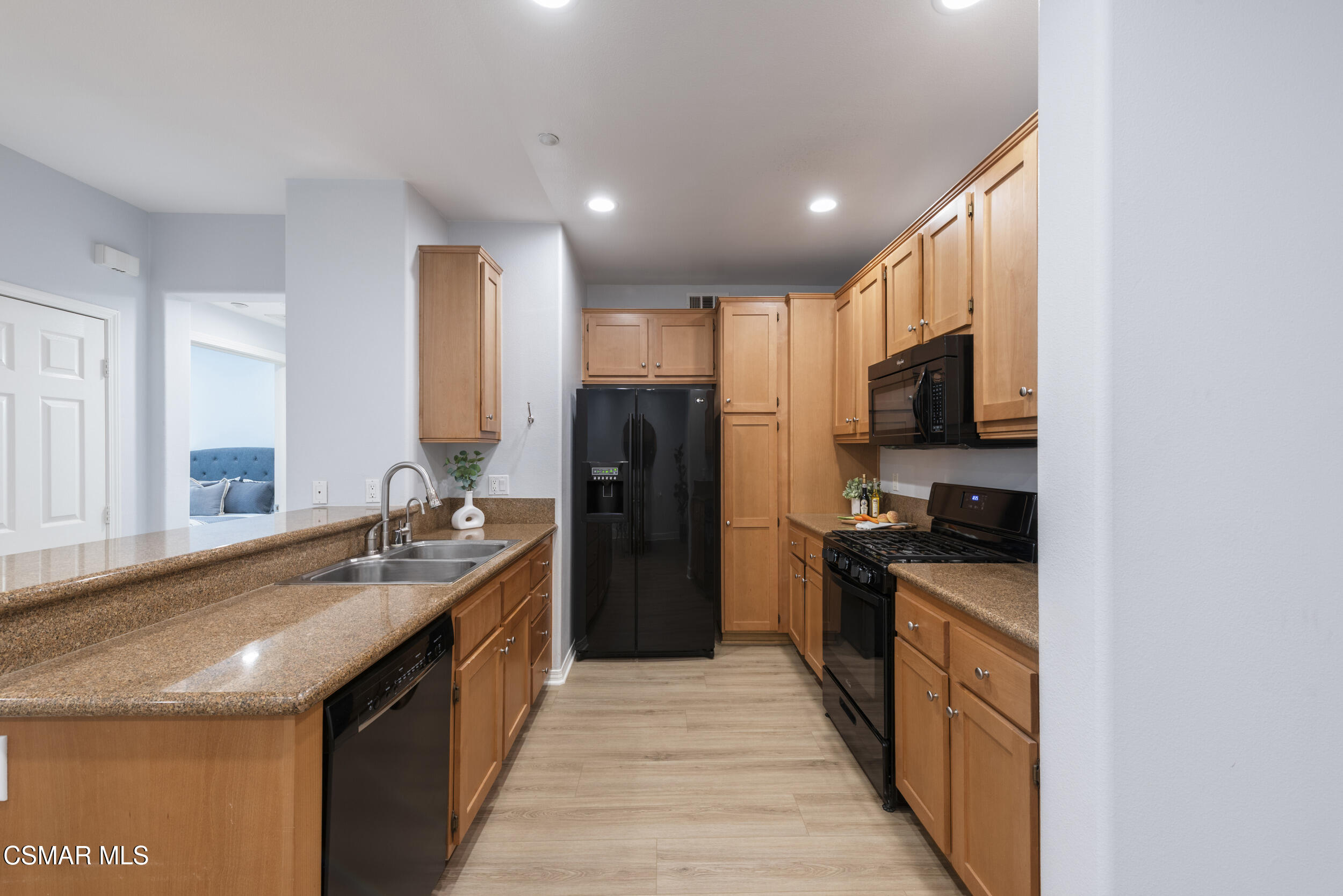 291 Riverdale Court, 106