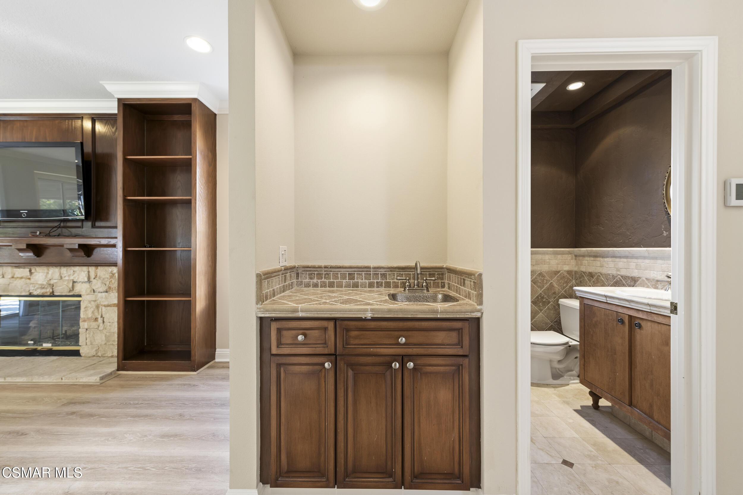1811 Fox Springs Circle
