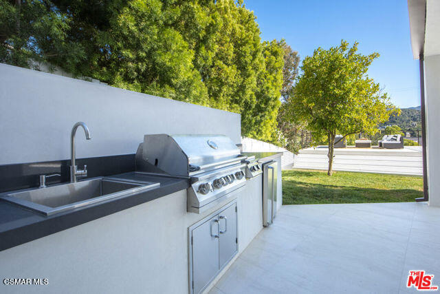 290 Lake Sherwood Drive