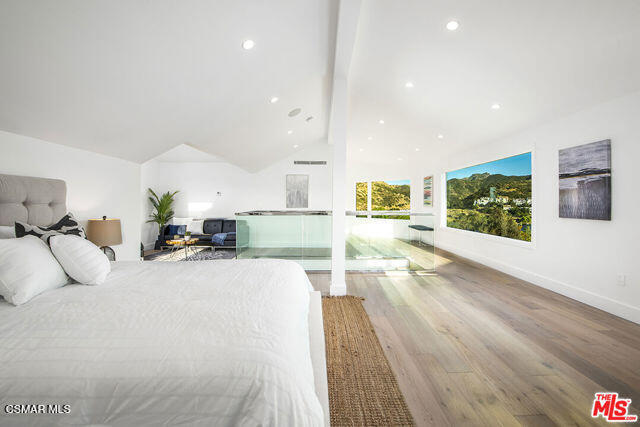 290 Lake Sherwood Drive