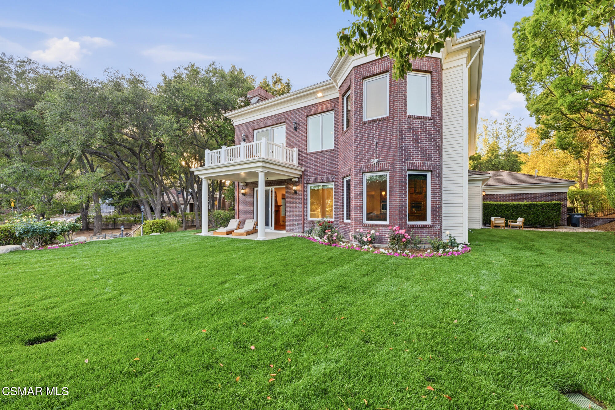 196 Lake Sherwood Drive