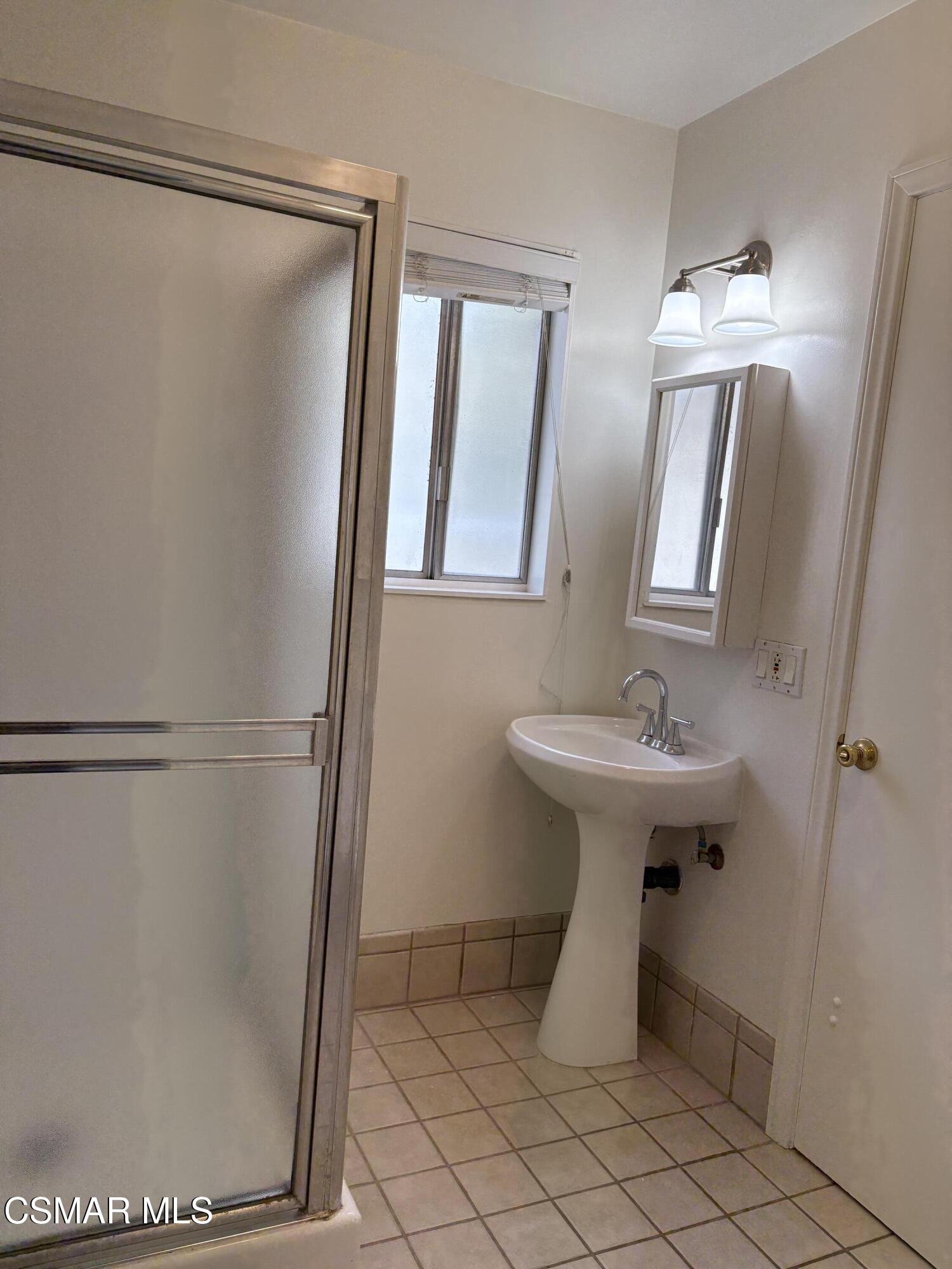 5780 Lake Lindero Drive