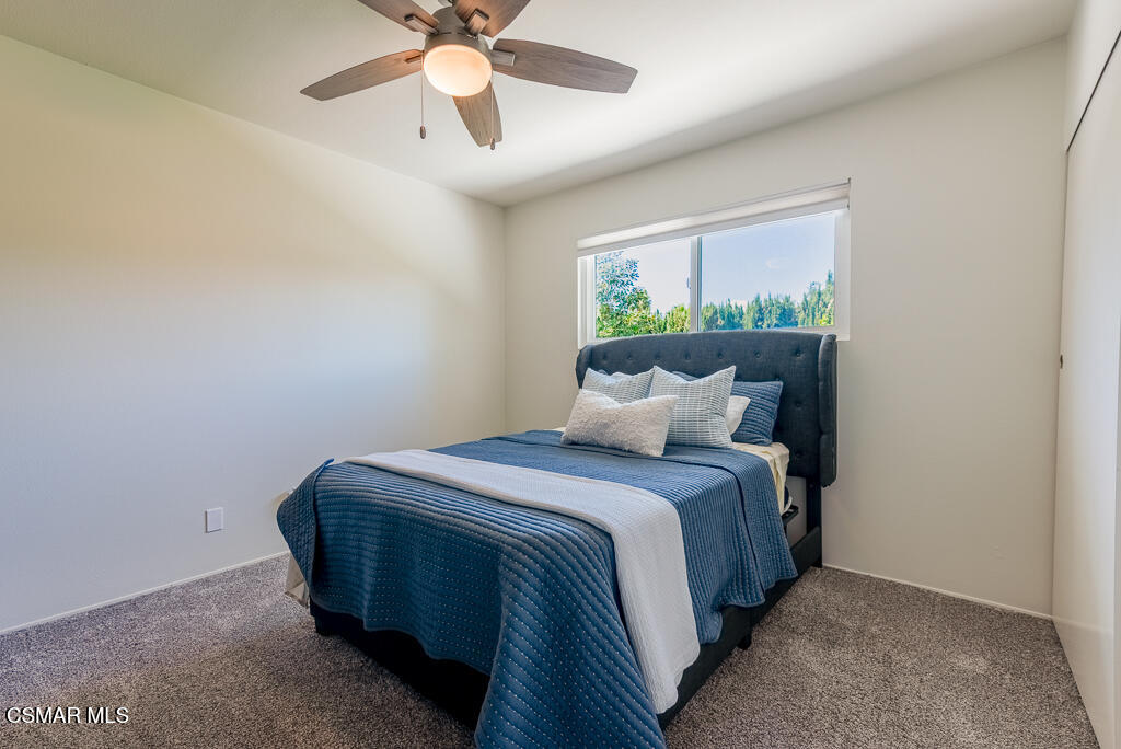 2339 E Meadowland Court