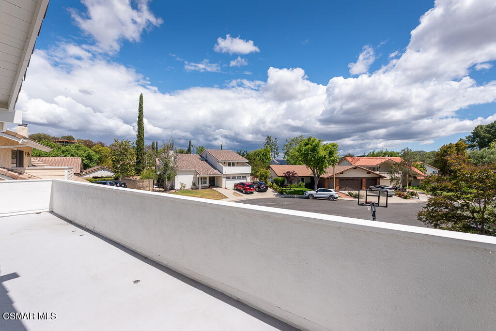 2339 E Meadowland Court