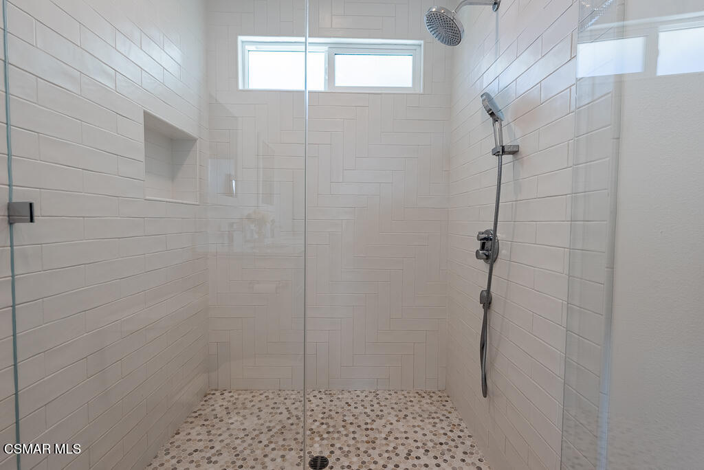 2339 E Meadowland Court