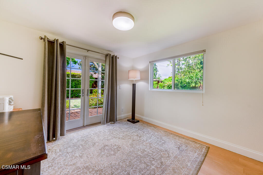 2339 E Meadowland Court