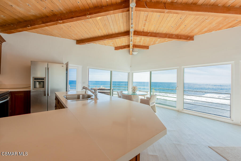 43300 E Pacific Coast Highway