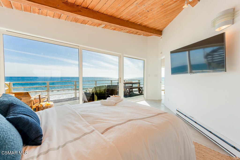 43300 E Pacific Coast Highway