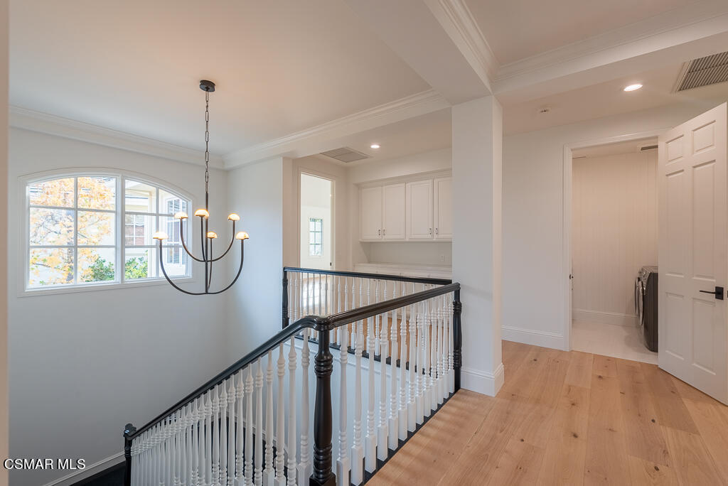 2390 Crombie Court