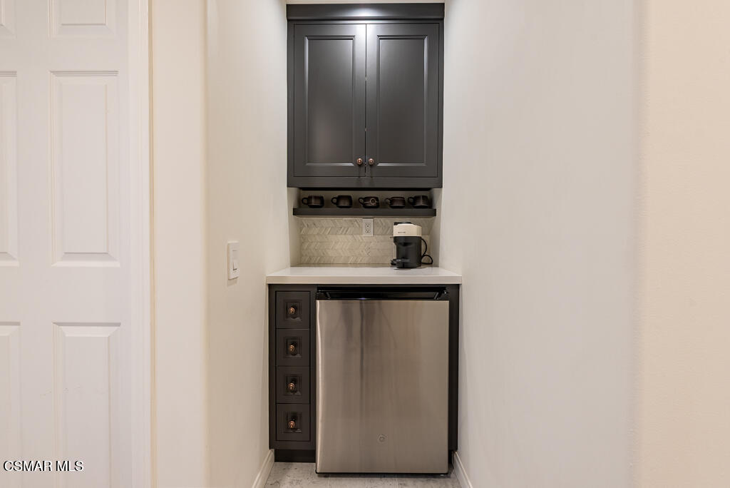 2491 Swanfield Court