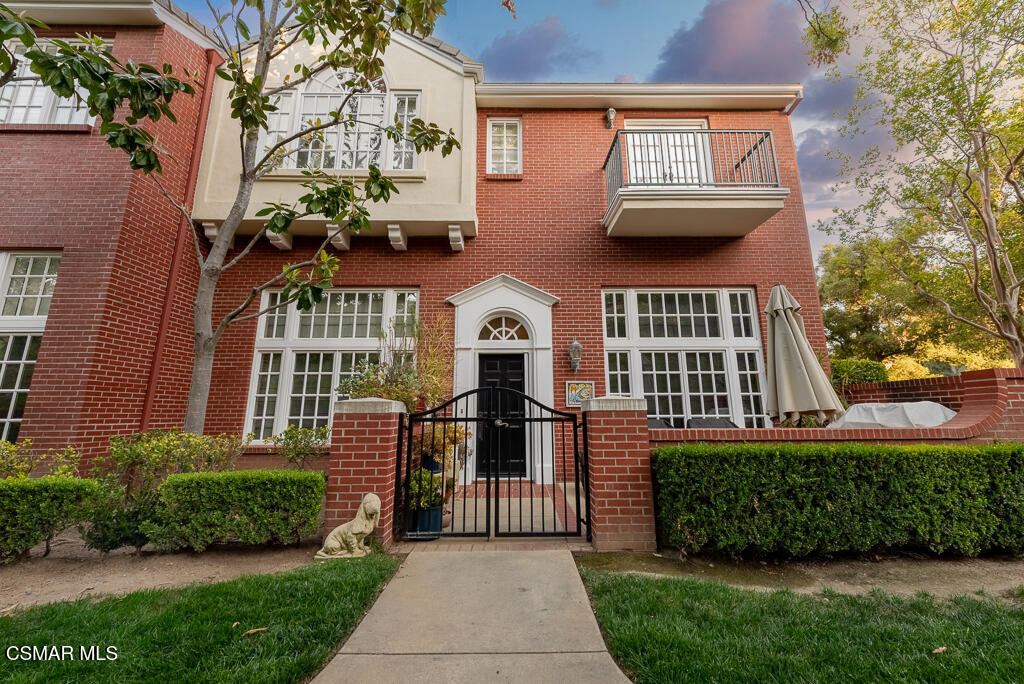 2491 Swanfield Court