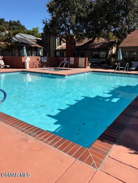 286 Oakleaf Drive, 32
