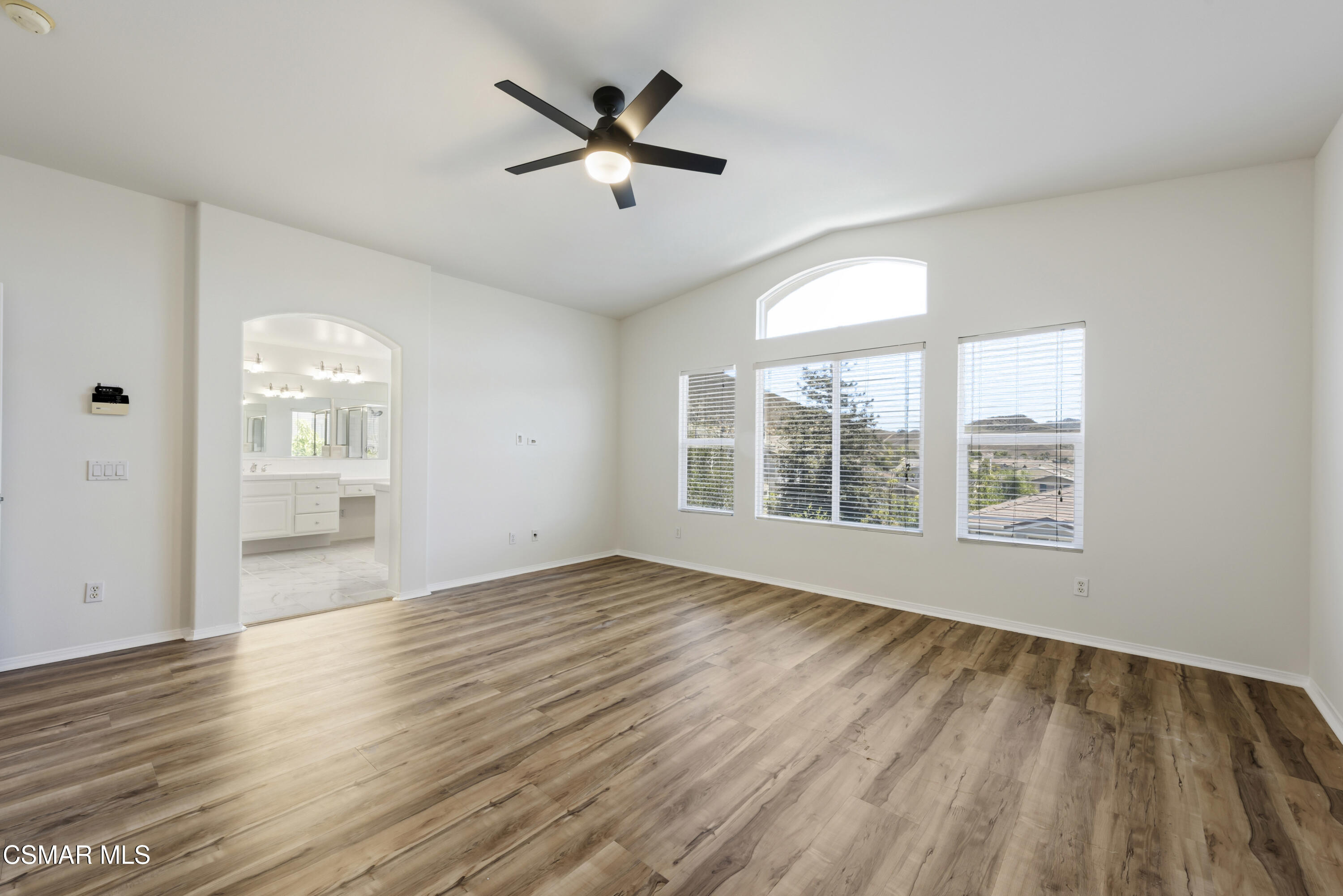 2946 Venezia Lane