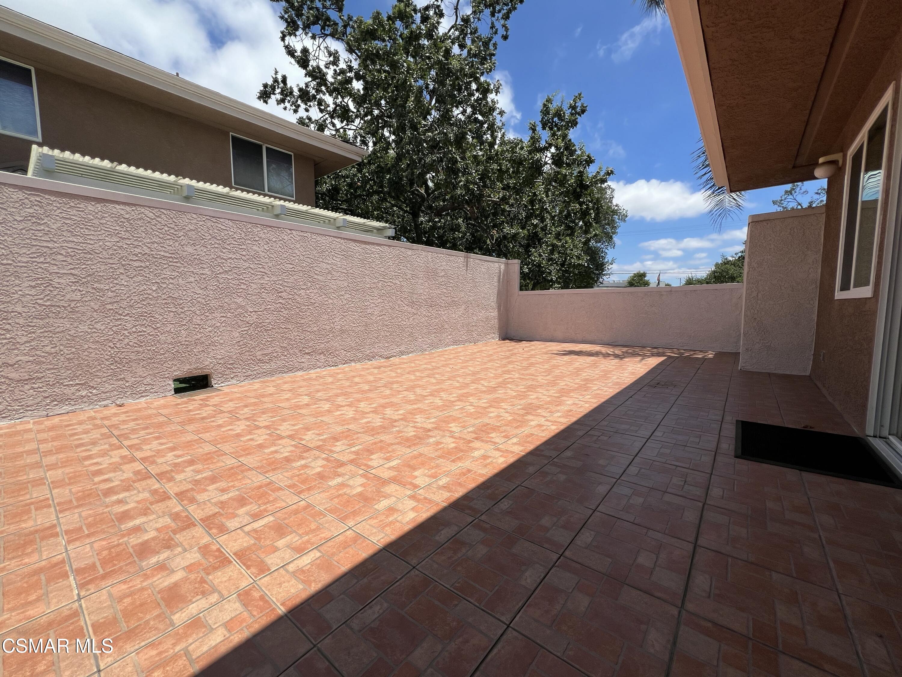 255 N Skyline Drive