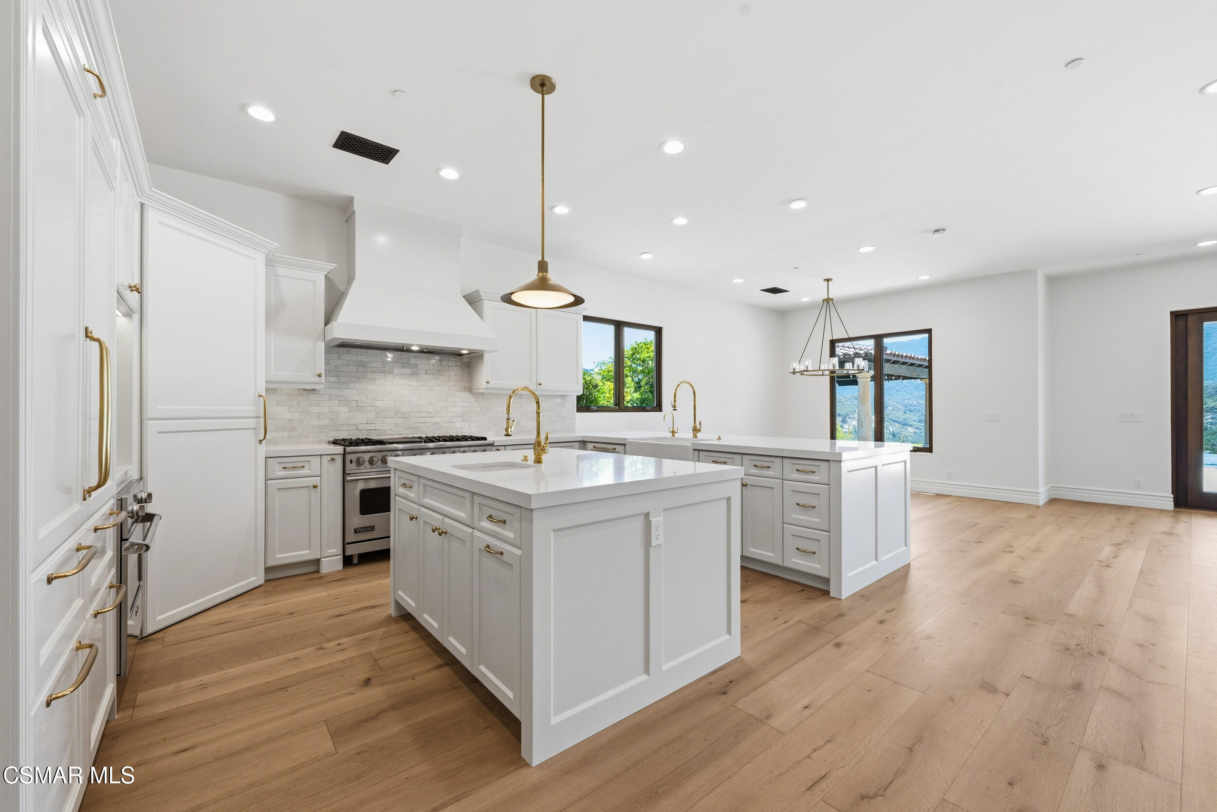 82 Queens Garden Drive