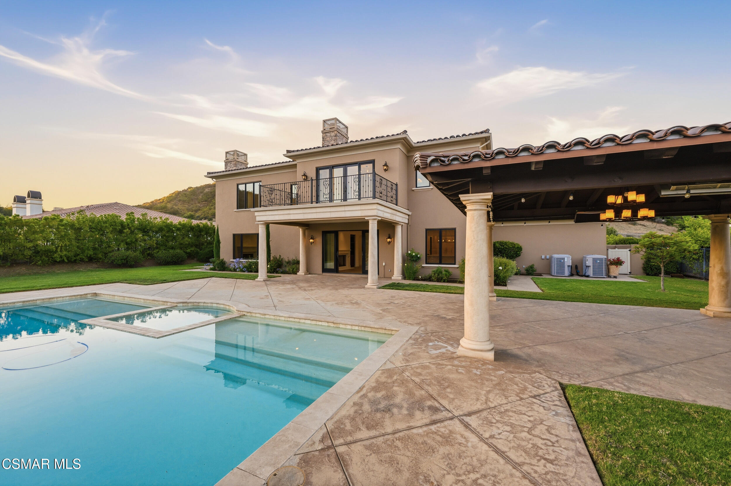 82 Queens Garden Drive