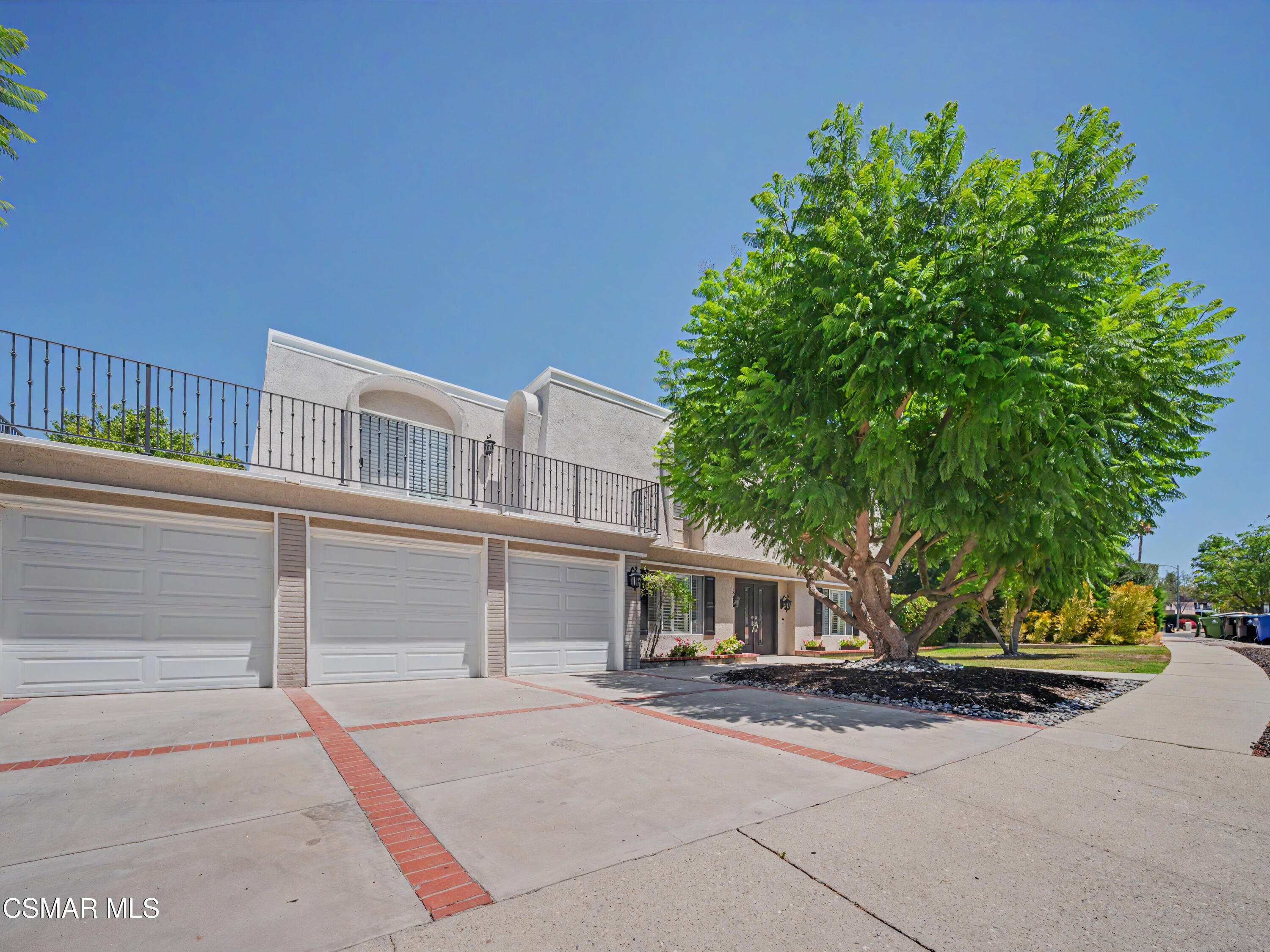 22777 Brenford Street