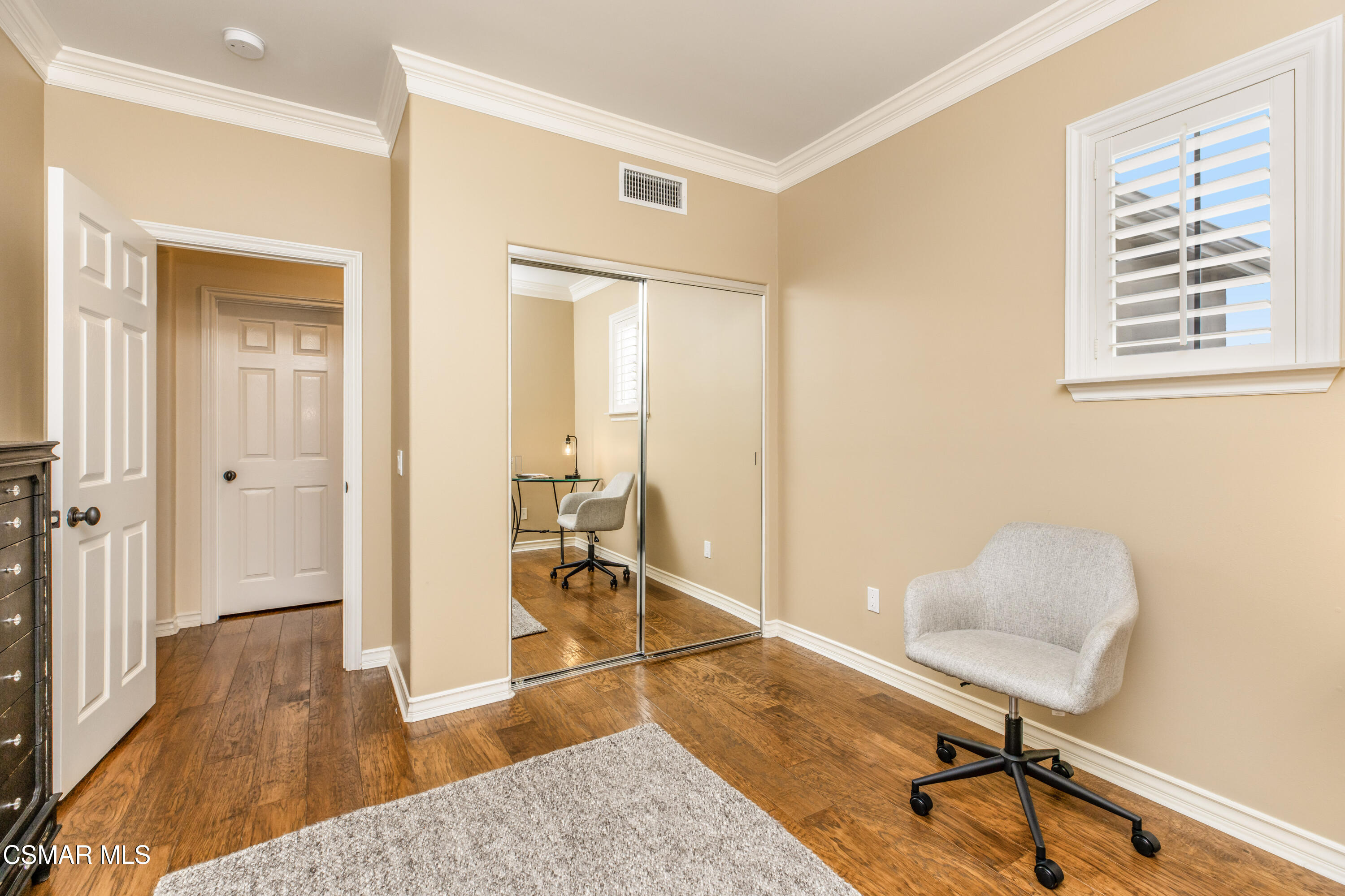 961 Alexandra Court